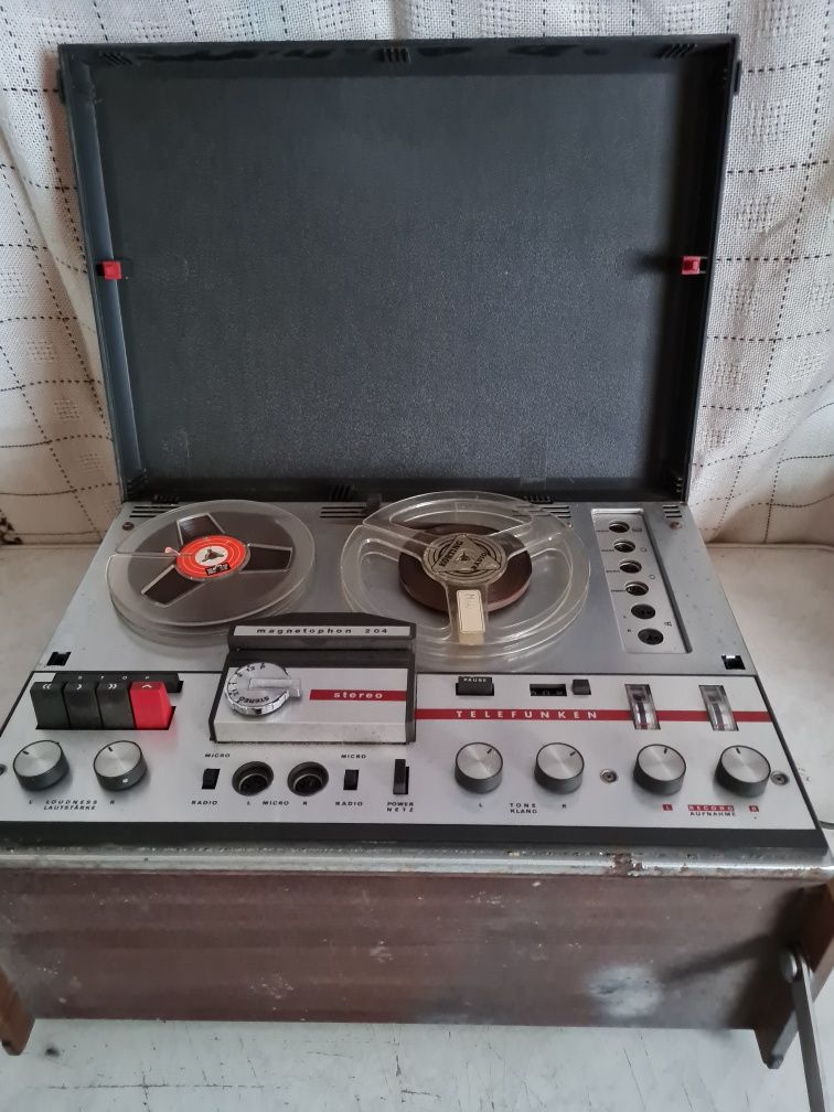 Magnetofon szpulowy Telefunken M 204 E