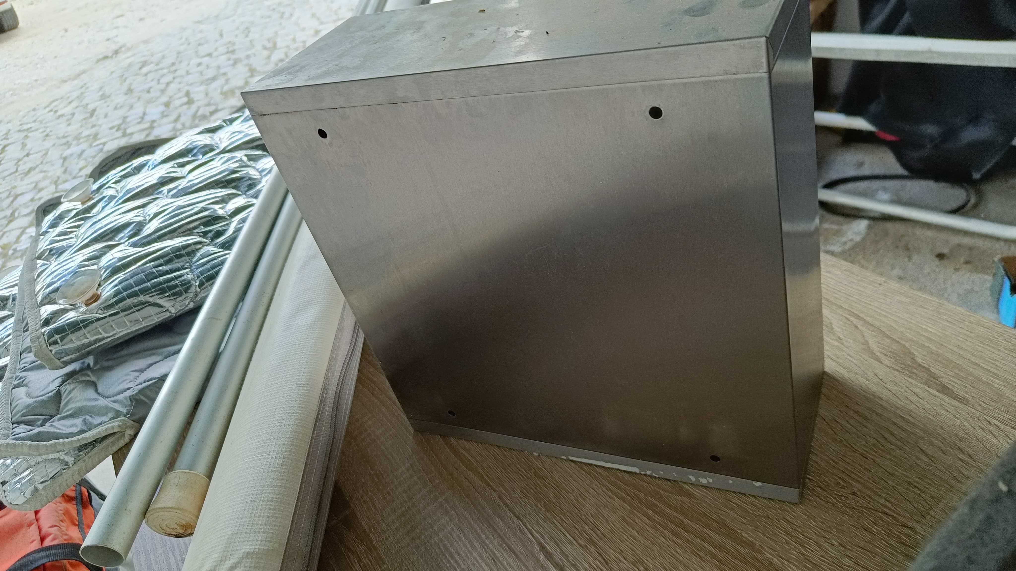 Mesa e móvel de casa de banho para autocaravana