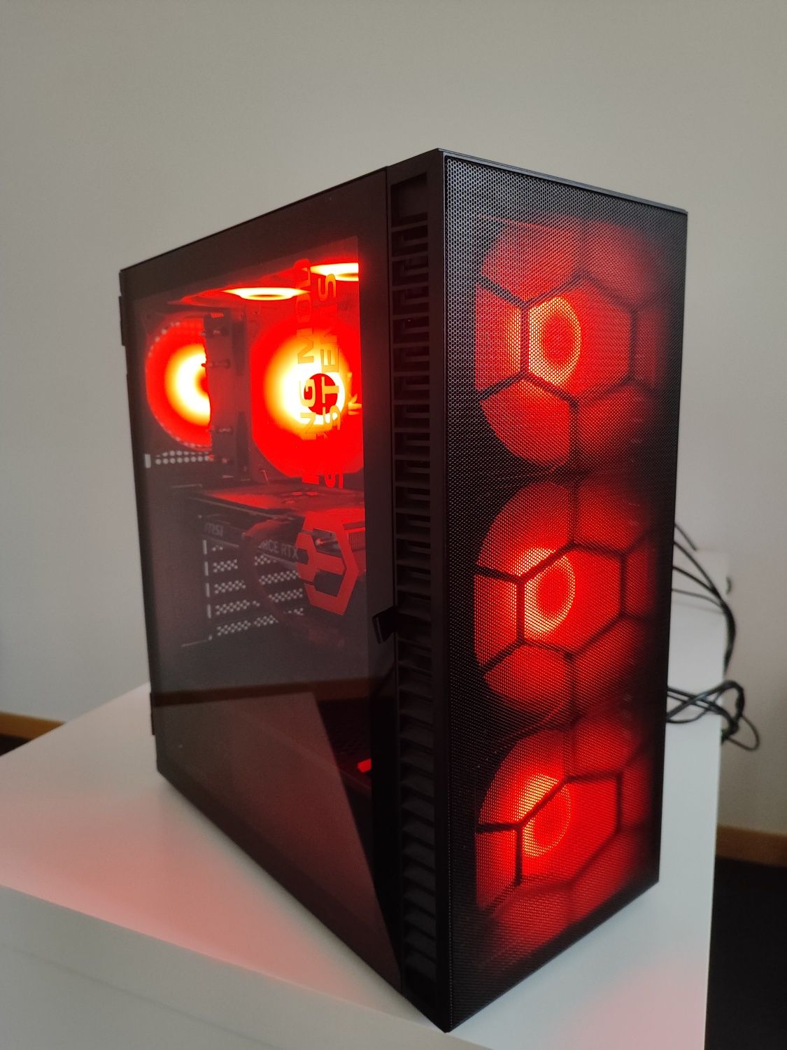 PC GAMING RYZEN 7 5700X3D RTX 4070 SUPER 32GB RAM  1TB SSD (garantia)