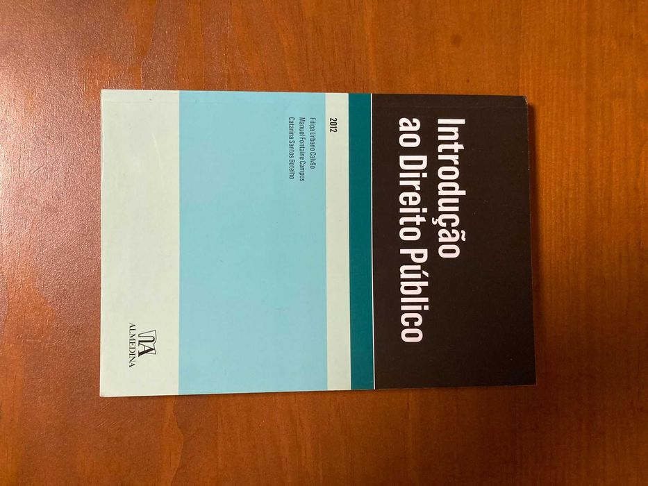 Livros e Manuais de Direito (Como Novos)