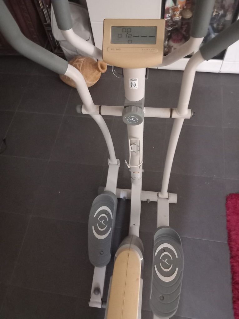 Bicicleta eliptica Domyos  FC100