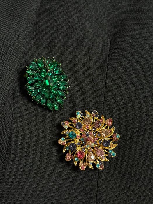 Брошка жіноча велика з камінням