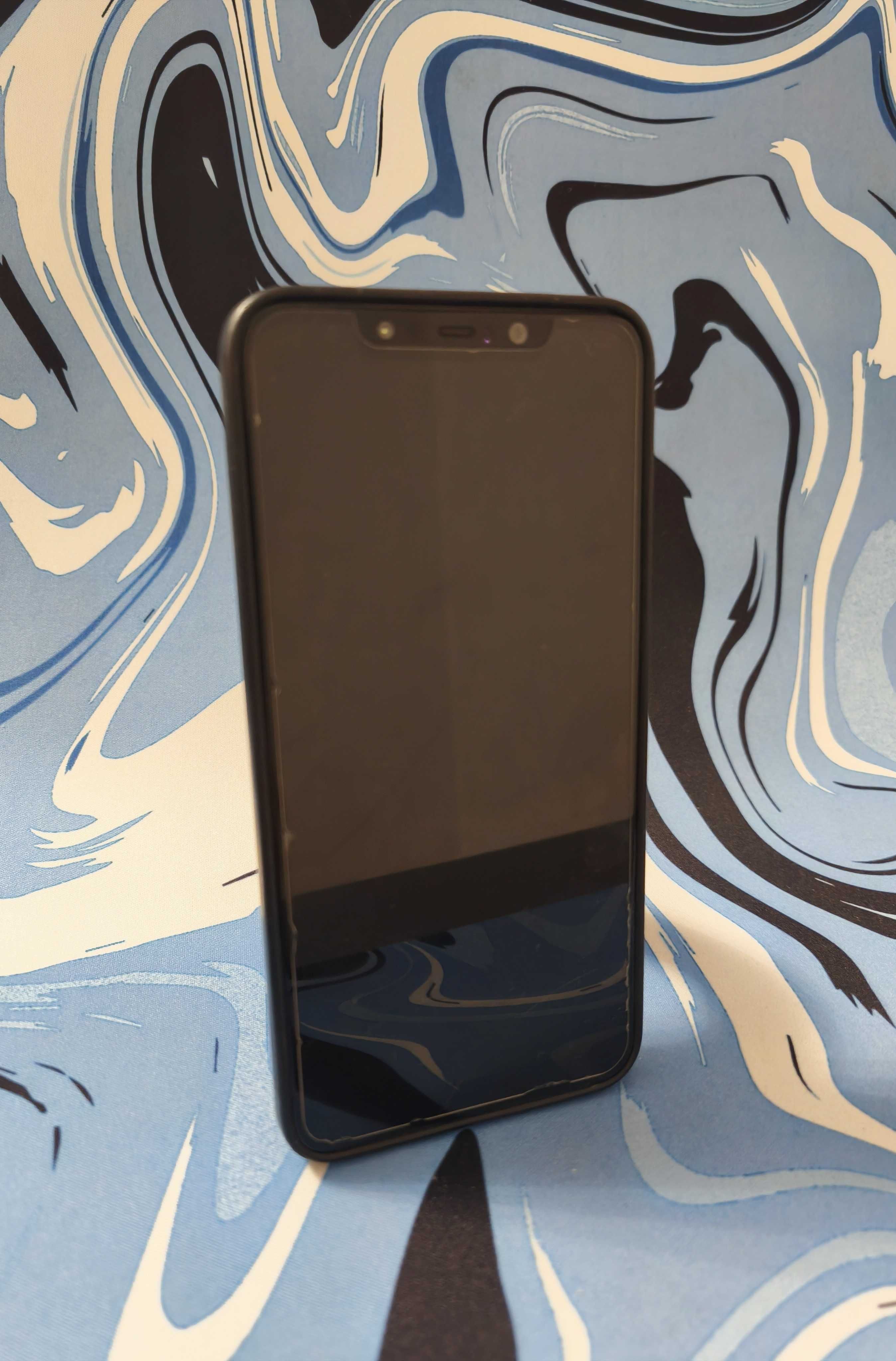 Smartfon Pocophone F1 – stan bardzo dobry