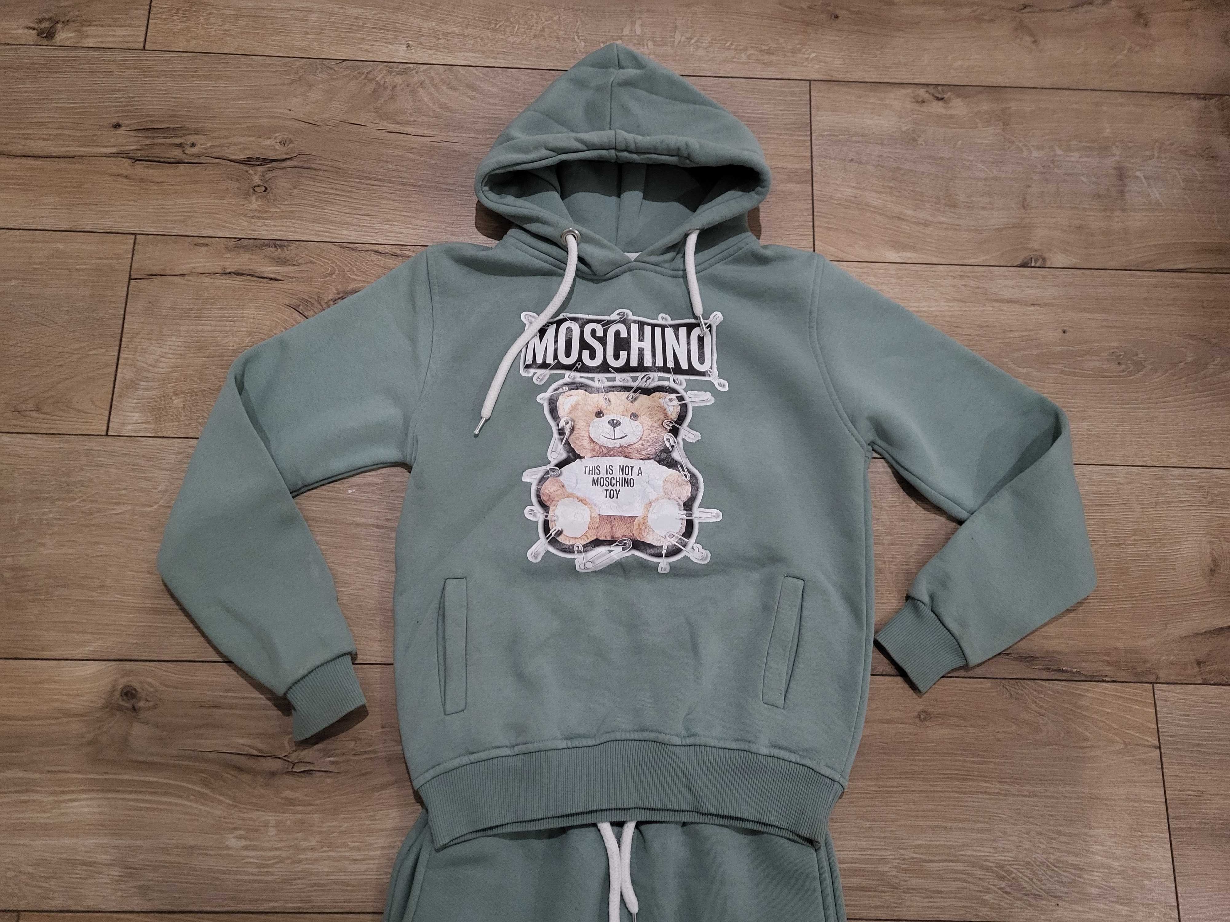 Prześliczny dres Moschino r. 140-146 miętowy stan super misiu