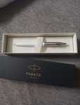 Długopis Parker Jotter Originals biały w opakowaniu