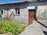 Vendo casa mais terreno. Regadas, Fafe.