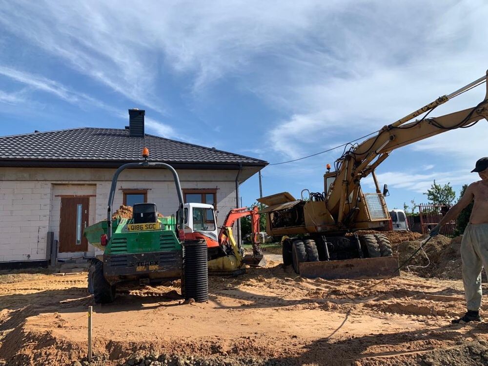 Usługi koparką, minikoparką, wozidłem . Kompleksowe utwardzanie terenu