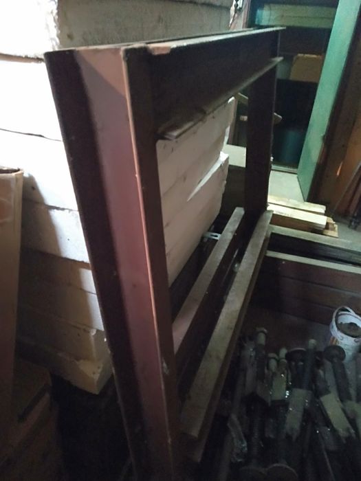 Prasa srubowa do forniru