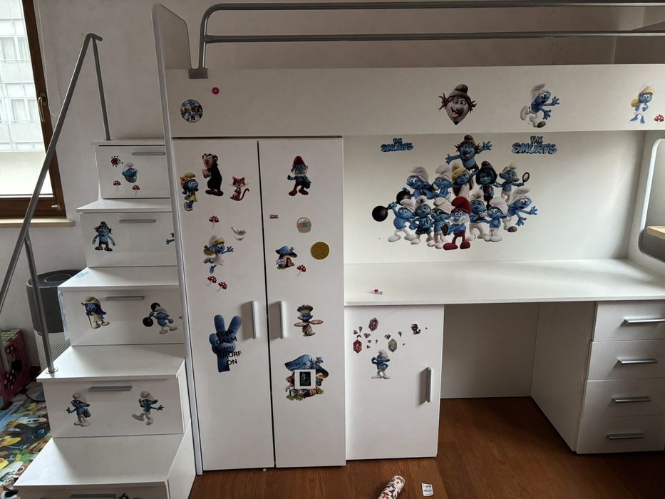 Łóżko piętrowe plus szafa i biurko