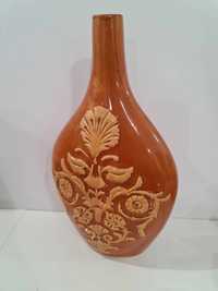 Ceramiczny pomarańczowy wazon