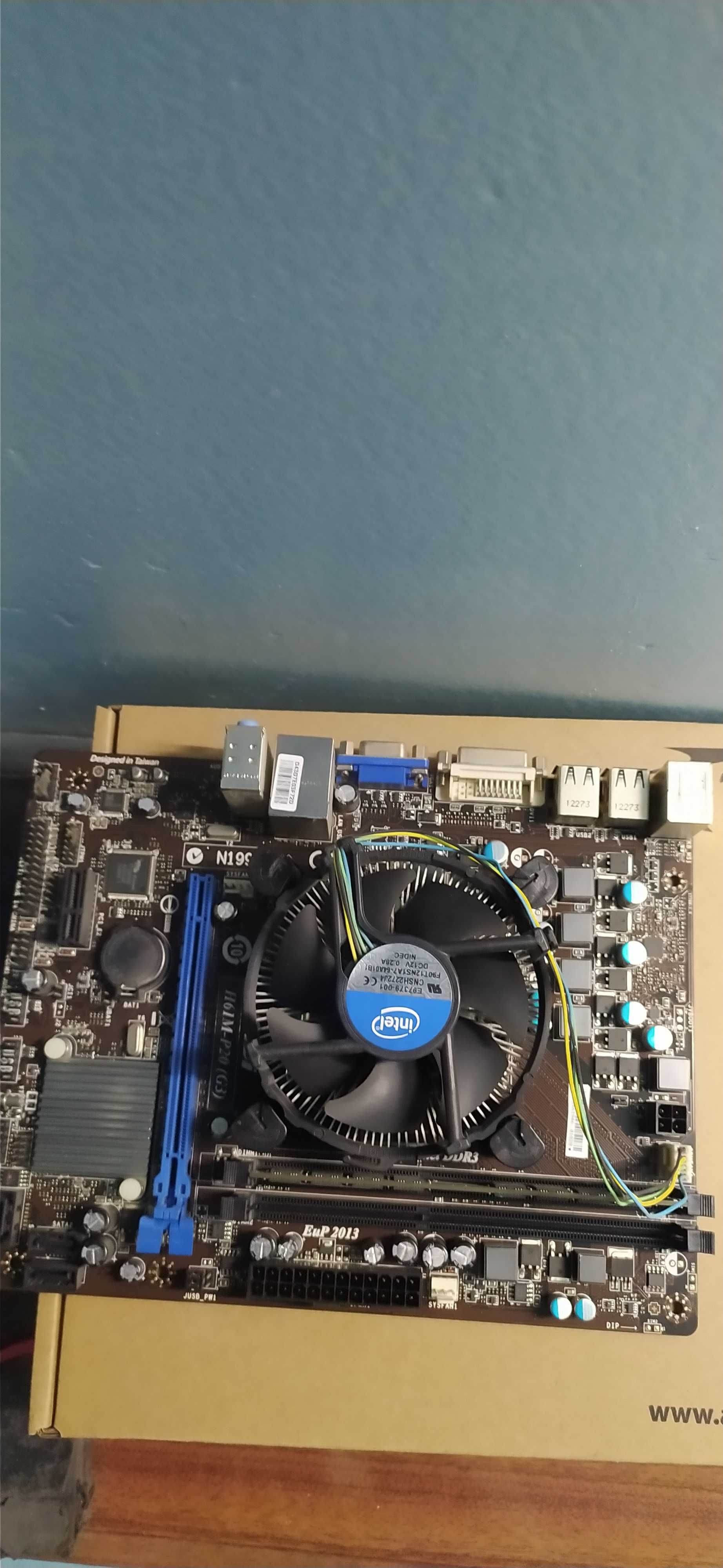 Placa gráfica, motherboard com processador e memória ram