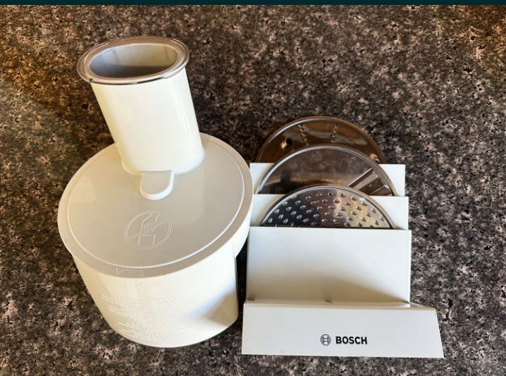 Продам овочерізку кухонного комбайна бош