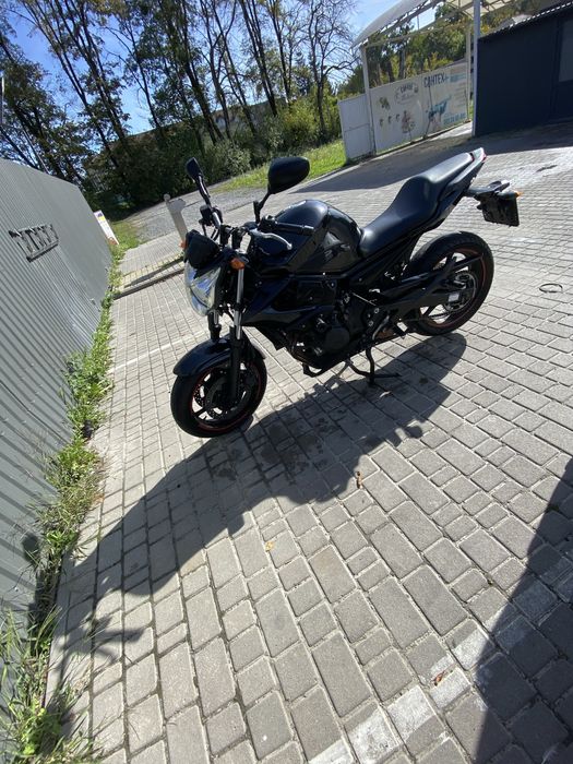 Мотоцикл Yamaha xj6 2010