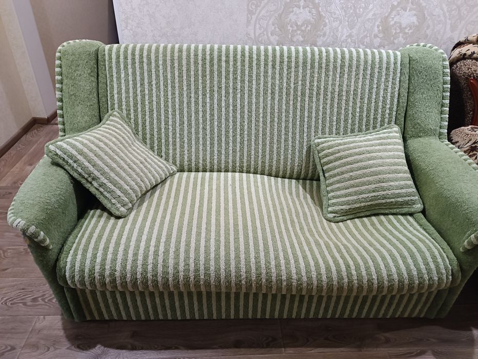Продам диван малютка