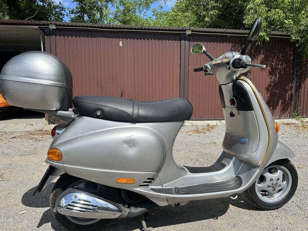 Skuter Piaggio Vespa 125