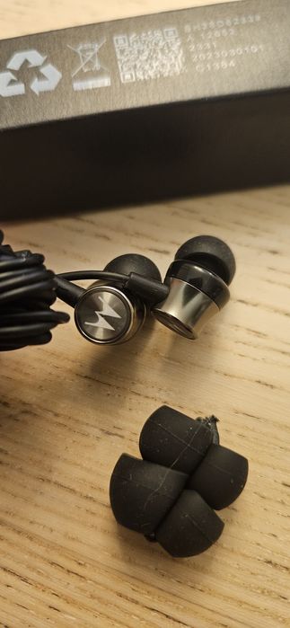 Sluchawki przewodowe Motorola czarne, nowe