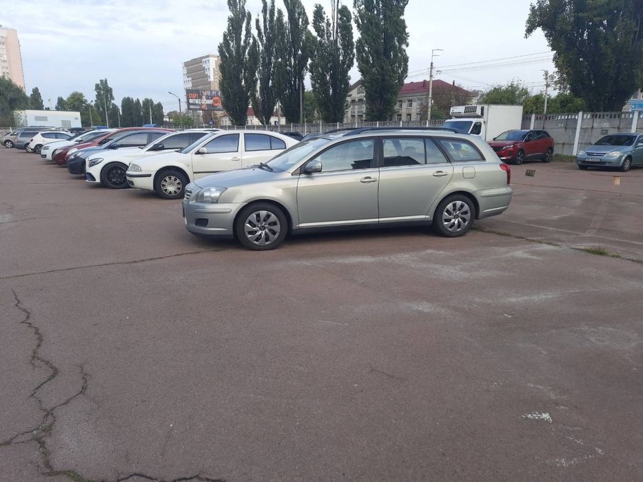 Продам Toyota Avensis