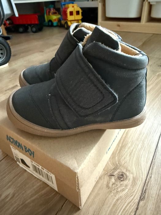 Buty dziecięce jesienne r.24 Action Boy