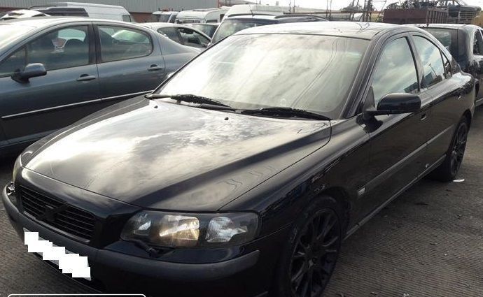 VOLVO S60 2.4D DE 2004 DISPONÍVEL PARA PEÇAS BANCOS VENDIDOS