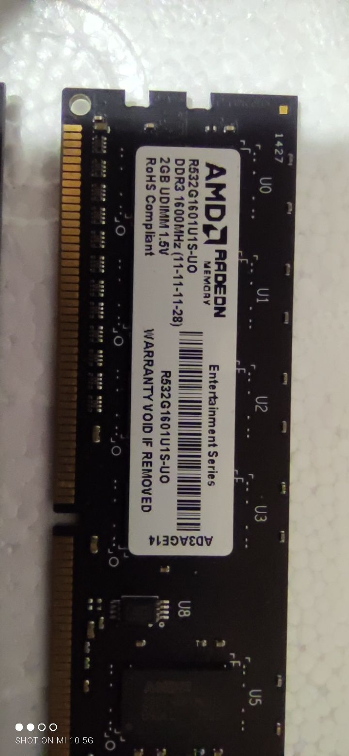 Оперативна пам'ять DDR3 -1600 Mhz 4 GB.  Дві планки по 2 GB.