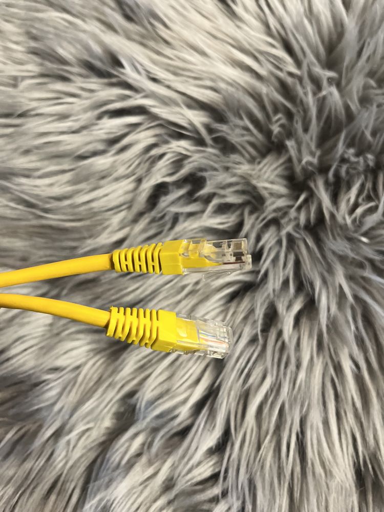 Kabel sieciowy patchcord UTP cat.5e 0,5m żółty