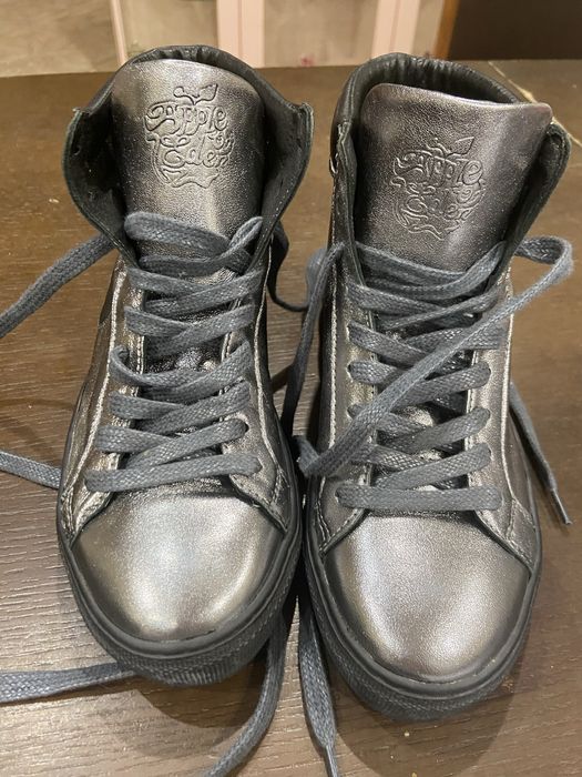 Ботинки женские раз. 37. Фирмы Apple EDEN