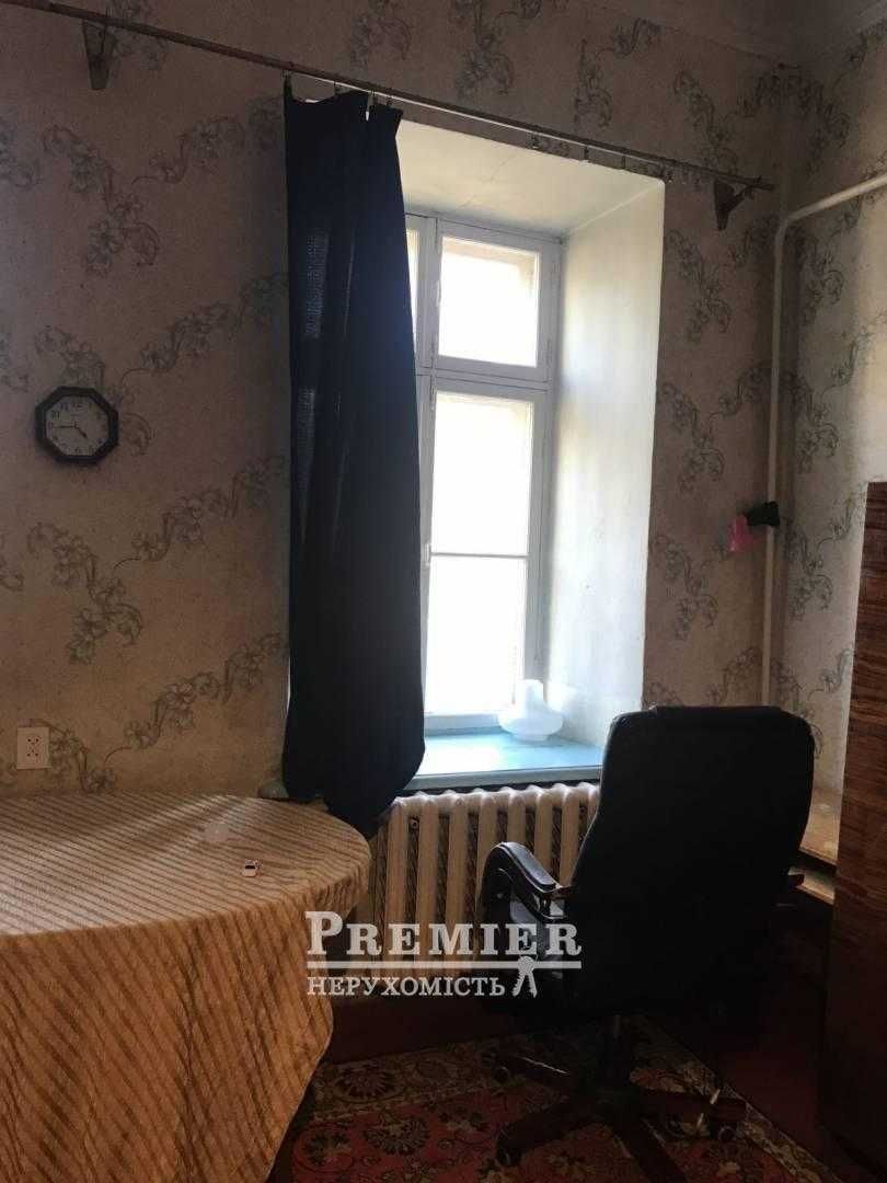 Продам 3 ком квартиру. 100 кв. м Центр.