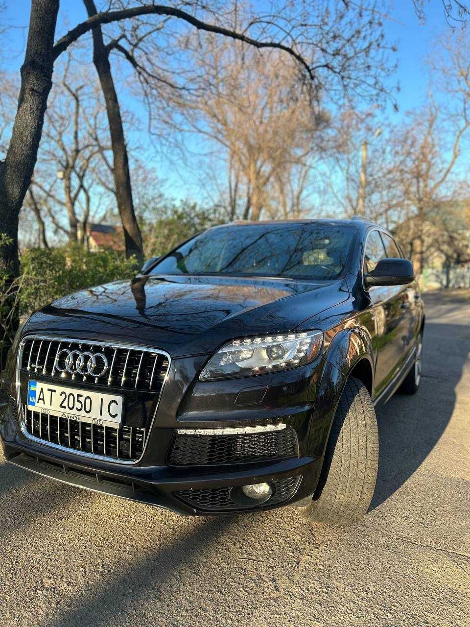 Авто Audi Q7 S-Line