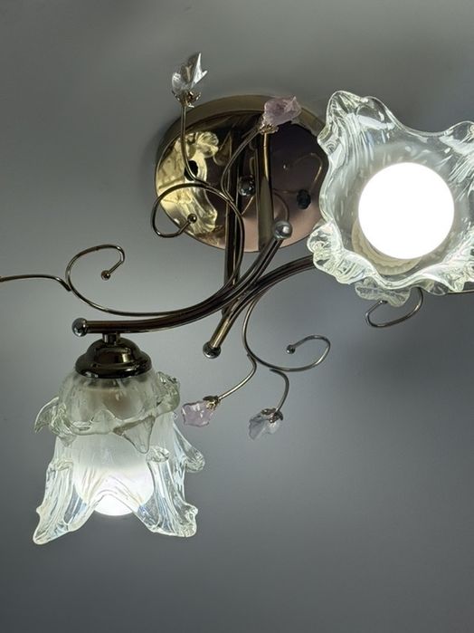 Люстра лампа світильник