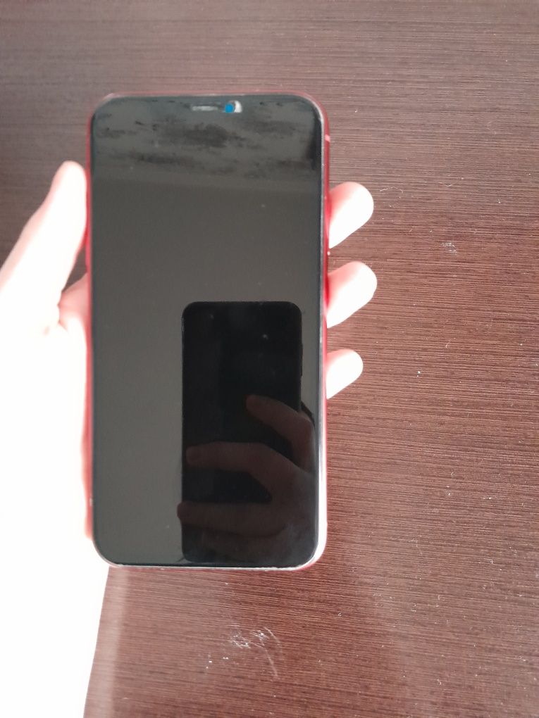 iPhone 11 вживаний