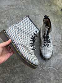 Buty damskie trapery martensy w kratke dr. Martens rozmiar 40