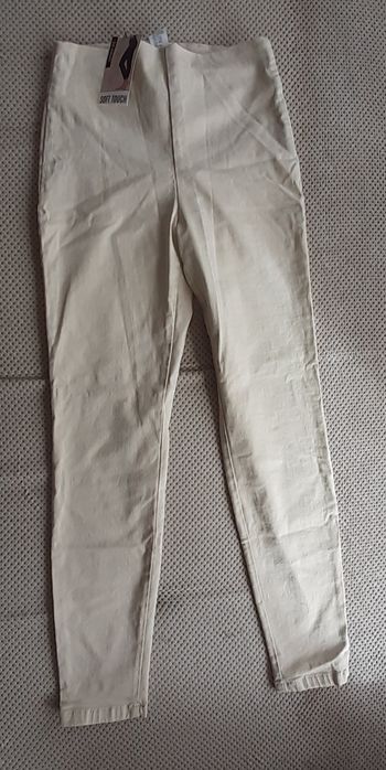 Legginsy Calzedonia z metką