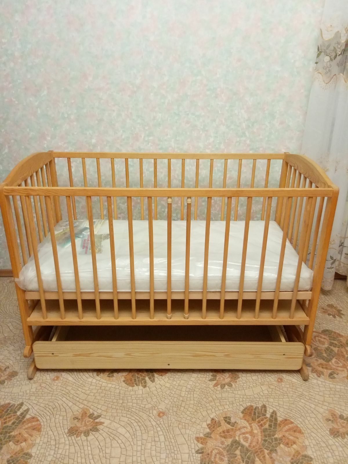 Детская кроватка люлька с матрасом