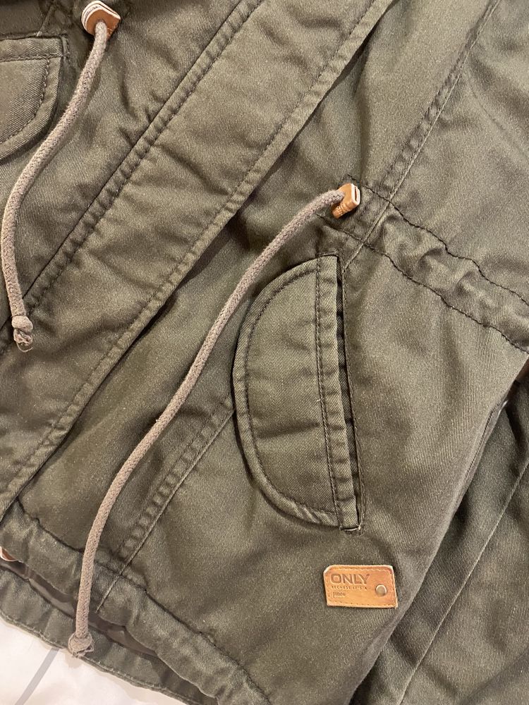 Kurtka zimowa typu parka