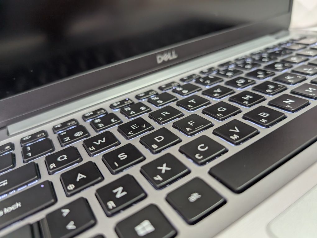 Ноутбук Dell Latitude 7400	i5-8365U/16/256/14"/FullHD/IPS/стильний