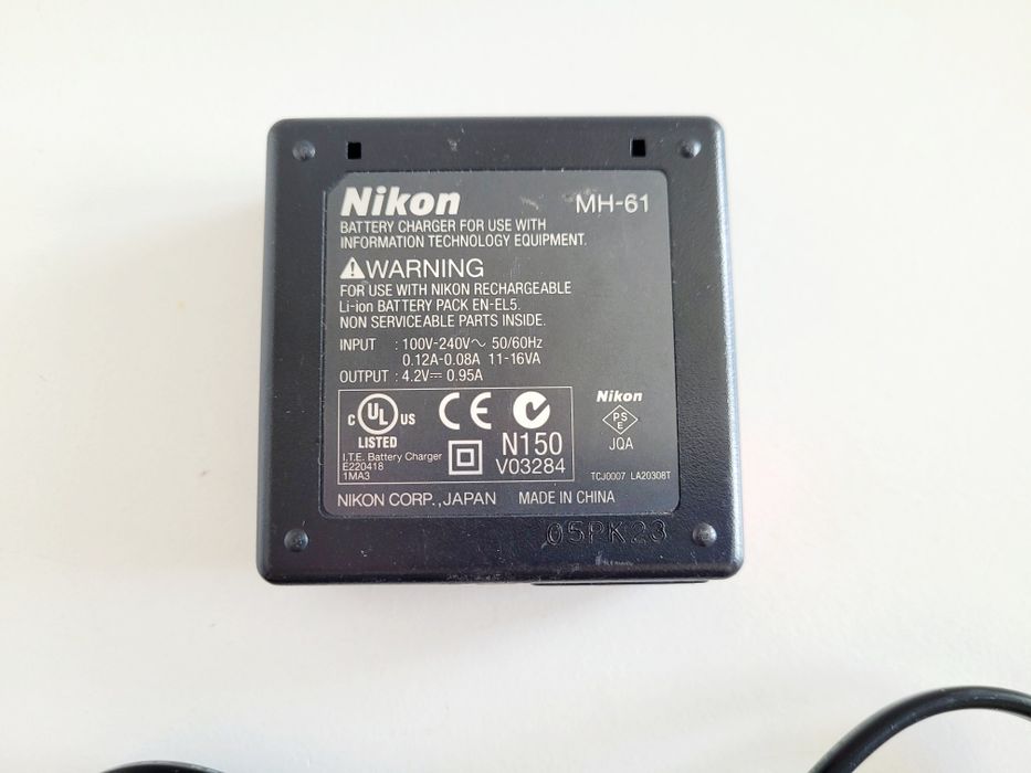 Ładowarka NIKON MH-61