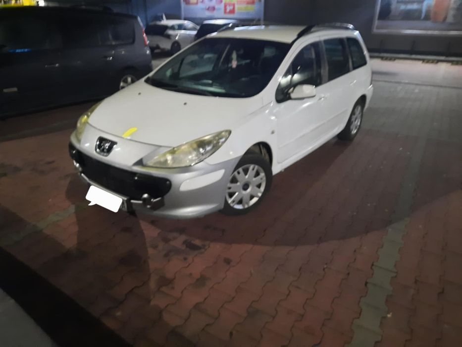 Peugeot 307  1.6 HDI diesel rok 2007