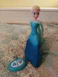 Boneca Frozen telecomandada