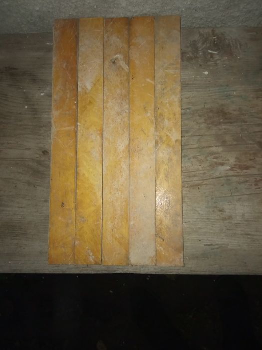 Старий дерев'яний паркет