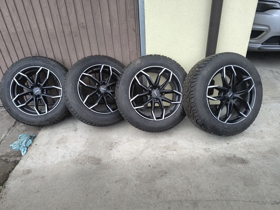 Koła  z oponami zimowymi jeep cheroky