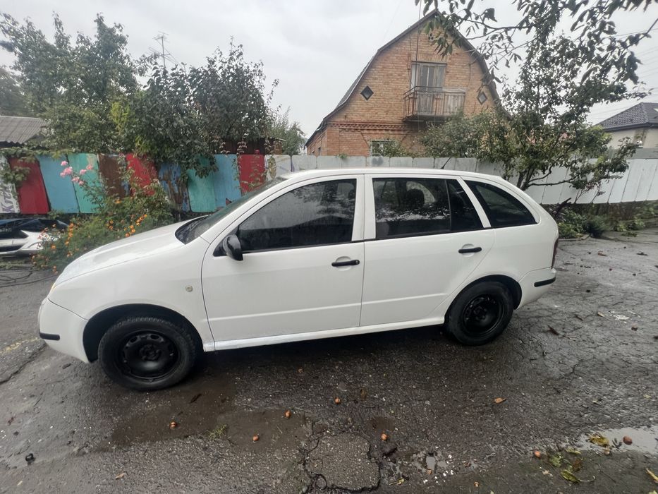 Продам Шкоду Фабію 2003 року