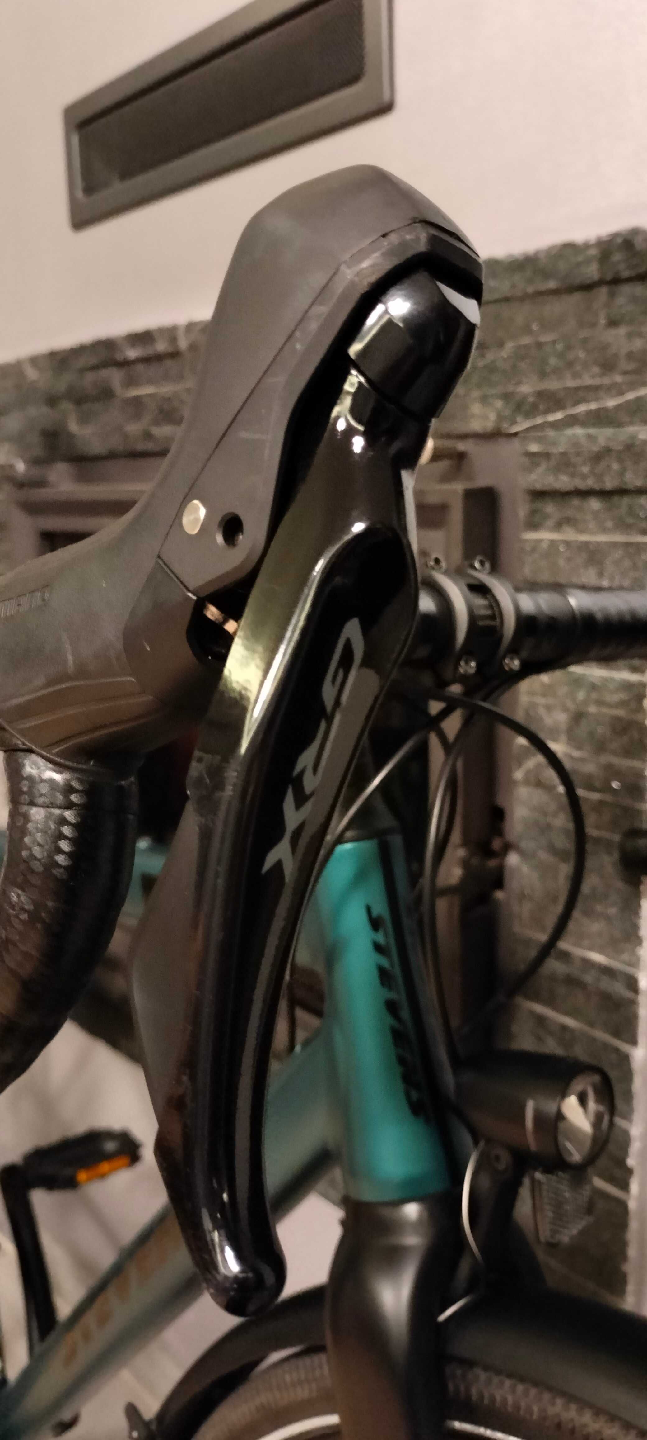 Gravel Stevens Supreme, rower na osprzęcie Shimano GRX