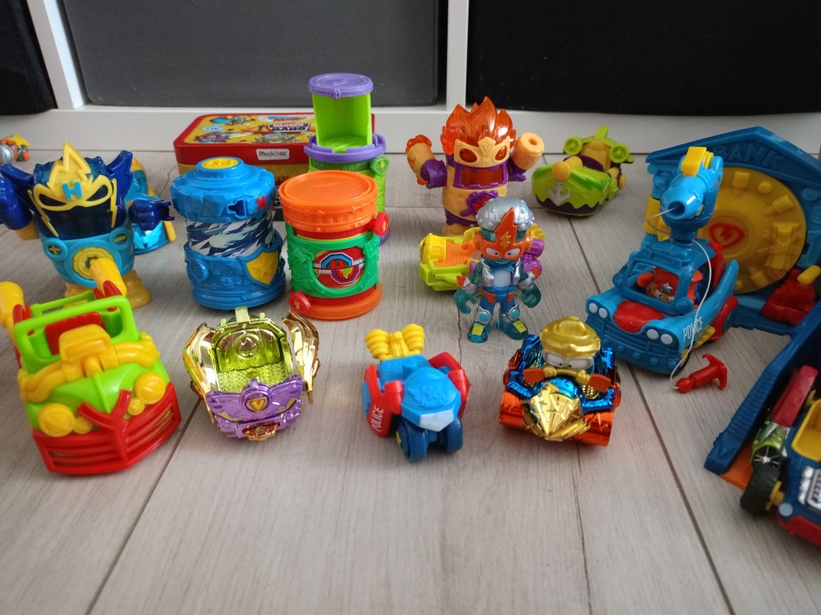 Zestaw super zings things pojazdy figurki i wiele więcej