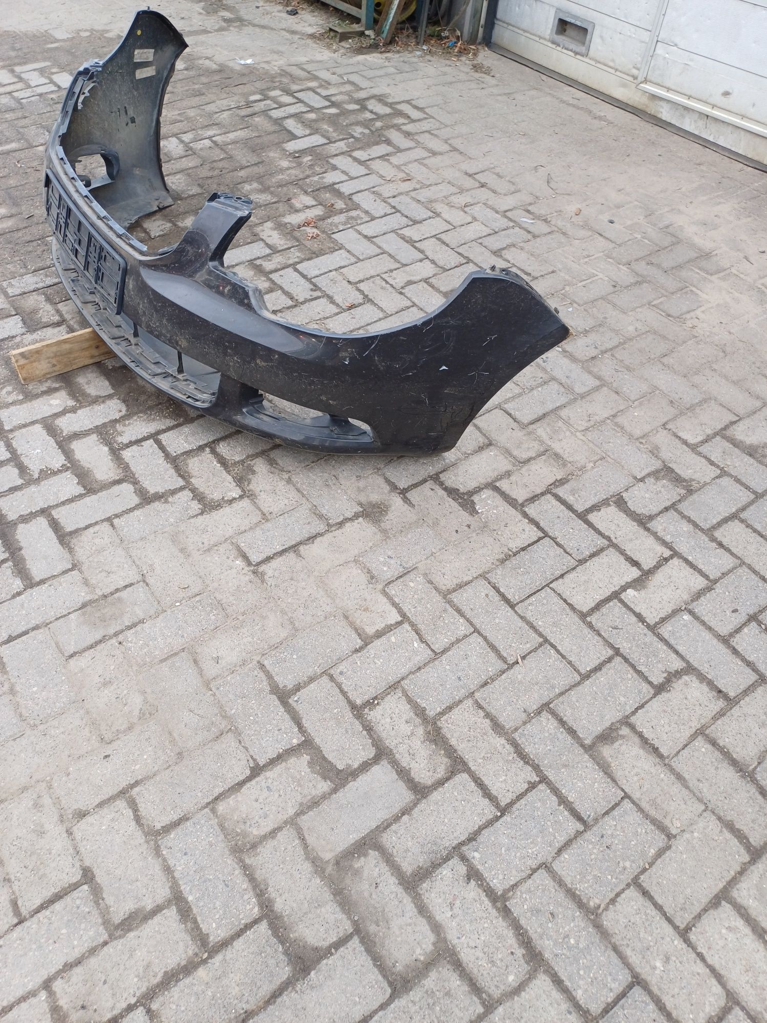 Zderzak przedni do skoda superb 08-13