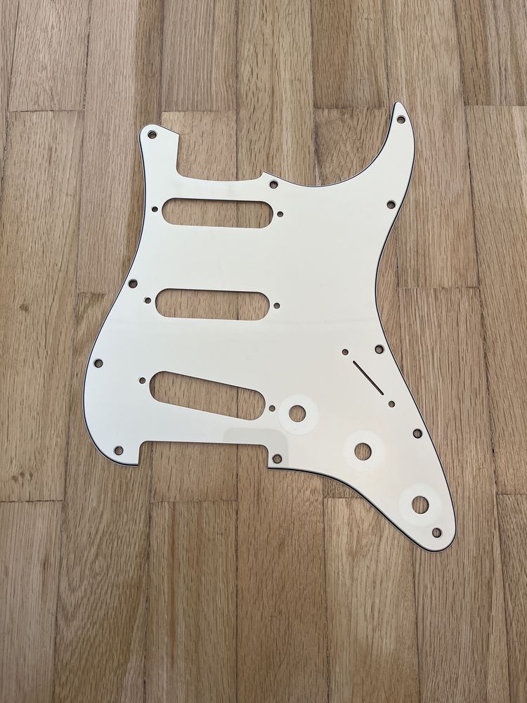 pickguard fender stratocaster cream