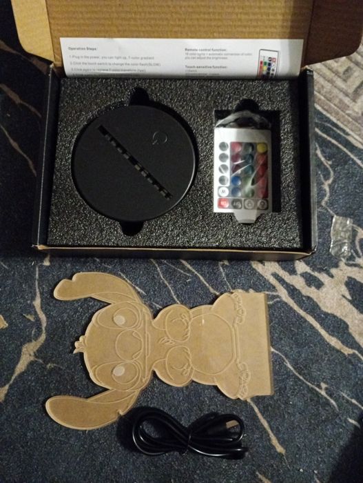 Lampka 3D z pilotem Stich