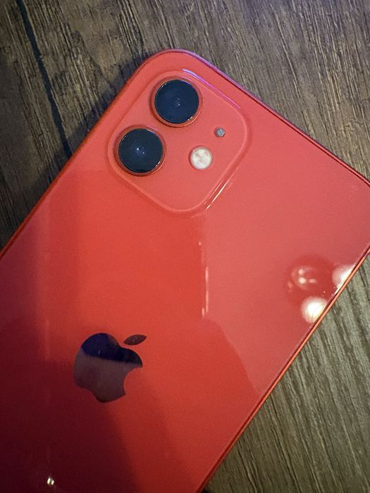 Czerwony iphone 64gb