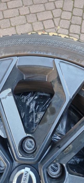 Koła z oponami do nissan Juke