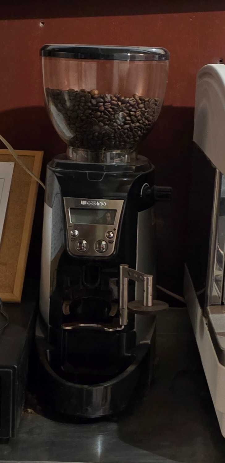 Maquina café e moinho