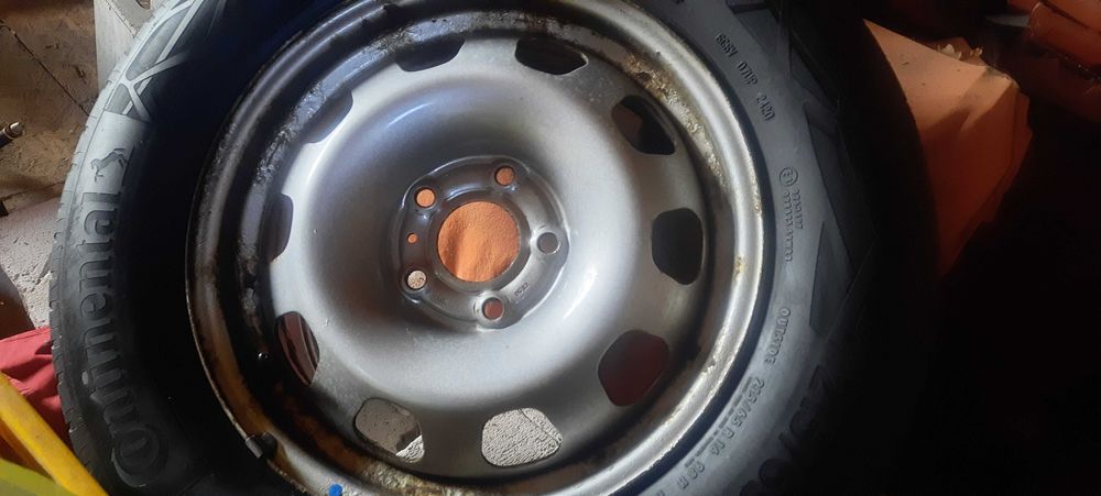 Sprzdam 4x felgi stalowe  16  Dacia Duster rok 2020